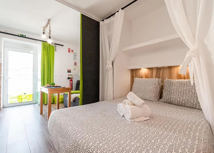 Casa Do Bairro By Cosycasa Пениши